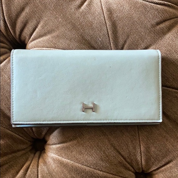 Halston 2 Piece wallet - Picture 2 of 3